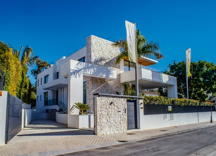 STUNNING NEWBUILD MODERN VILLA FOR SALE IN GOLDEN MILE