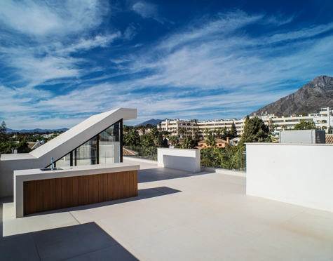 Villa for sale in Marbella Golden Mile