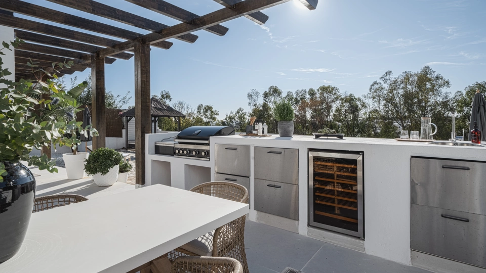 Villa en venta en Nueva Andalucia, Marbella