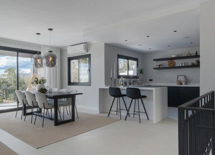 VILLA TOTALMENTE REFORMADA EN VENTA EN NUEVA ANDALUCIA