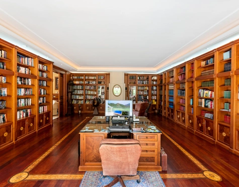 Villa for sale in La Zagaleta, Benahavis