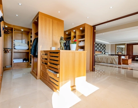 Villa for sale in La Zagaleta, Benahavis