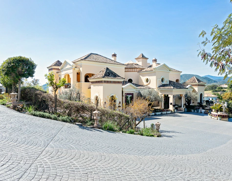 IMPRESIONANTE MANSION EN VENTA EN LA ZAGALETA