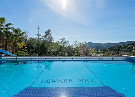 IMPRESSIVE MANSION FOR SALE IN LA ZAGALETA