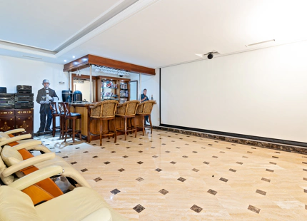 IMPRESSIVE MANSION FOR SALE IN LA ZAGALETA
