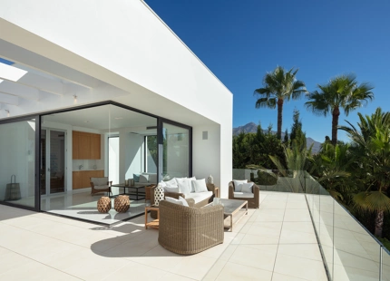 VILLA CONTEMPORÁNEA EN VENTA EN NUEVA ANDALUCIA