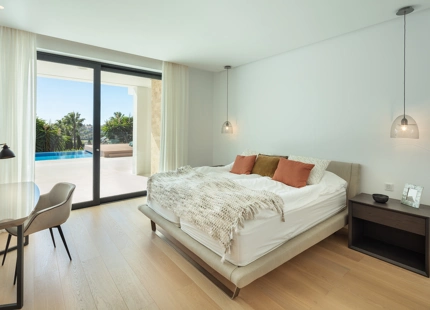 VILLA CONTEMPORÁNEA EN VENTA EN NUEVA ANDALUCIA