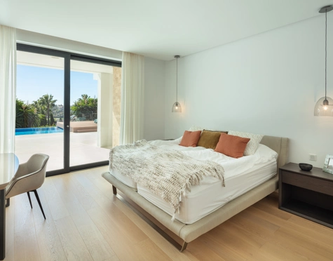 Villa en venta en Nueva Andalucia, Marbella