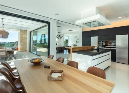 VILLA CONTEMPORÁNEA EN VENTA EN NUEVA ANDALUCIA