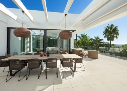 VILLA CONTEMPORÁNEA EN VENTA EN NUEVA ANDALUCIA