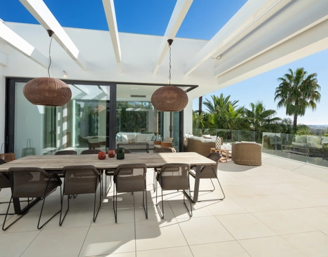 Villa en venta en Nueva Andalucia, Marbella