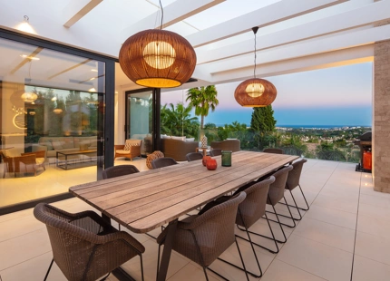 VILLA CONTEMPORÁNEA EN VENTA EN NUEVA ANDALUCIA