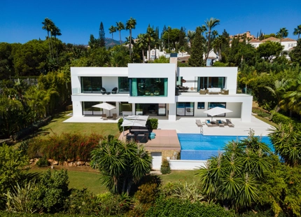 VILLA CONTEMPORÁNEA EN VENTA EN NUEVA ANDALUCIA