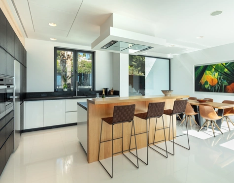 Villa en venta en Nueva Andalucia, Marbella