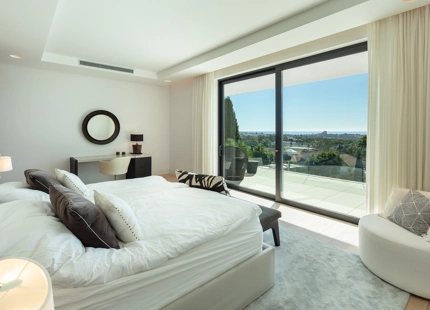 VILLA CONTEMPORÁNEA EN VENTA EN NUEVA ANDALUCIA