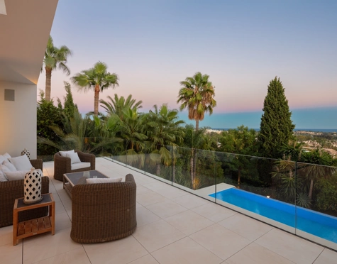 Villa en venta en Nueva Andalucia, Marbella