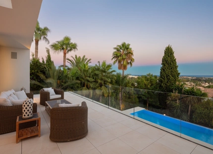 VILLA CONTEMPORÁNEA EN VENTA EN NUEVA ANDALUCIA
