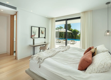 VILLA CONTEMPORÁNEA EN VENTA EN NUEVA ANDALUCIA