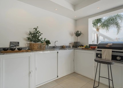 CHALET MODERNO EN VENTA EN NUEVA ANDALUCIA
