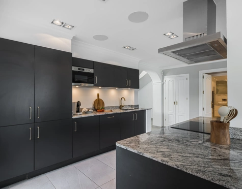 Villa for sale in Nueva Andalucia, Marbella