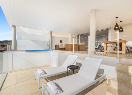 APARTAMENTO DE ALTA GAMA UBICADO EN HERMOSA COMUNIDAD CERRADA