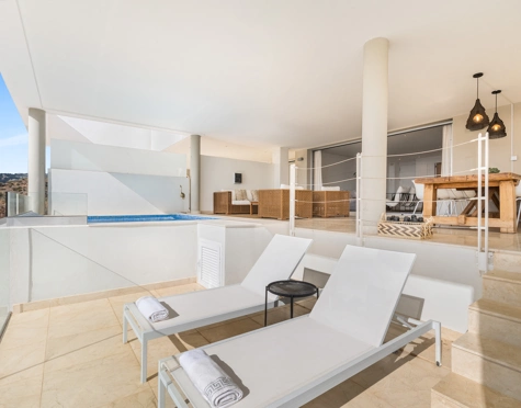 Apartment for sale in Nueva Andalucia, Marbella