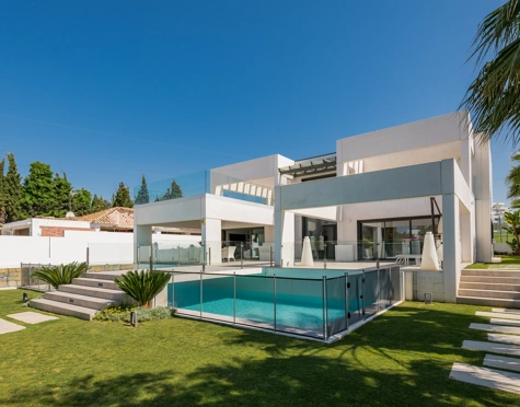 Villa for sale in Guadalmina Alta, San Pedro de Alcantara