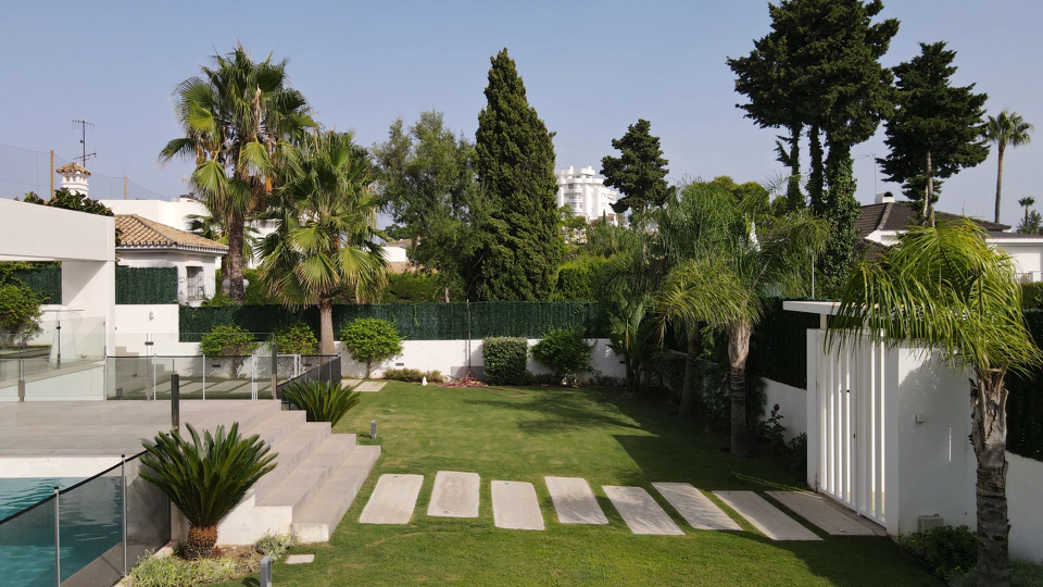 Villa en venta en Guadalmina Alta, San Pedro de Alcantara