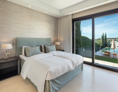 Villa en venta en Nueva Andalucia, Marbella