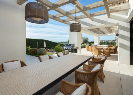 MEDITERRANEAN-STYLE VILLA FOR SALE IN NUEVA ANDALUCIA 