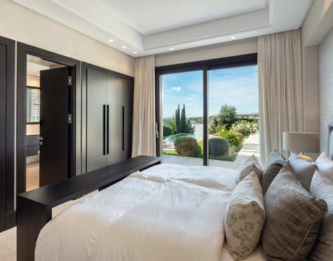 Villa en venta en Nueva Andalucia, Marbella