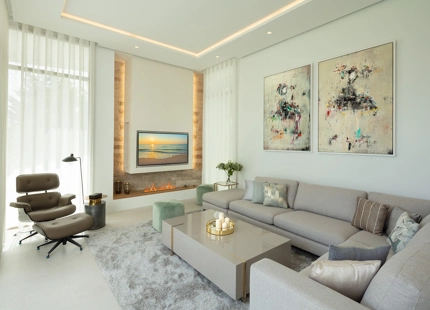 Impresionante villa de 5 dormitorios y piscina climatizada ubicada en el corazón del Valle del Golf de Nueva Andalucía