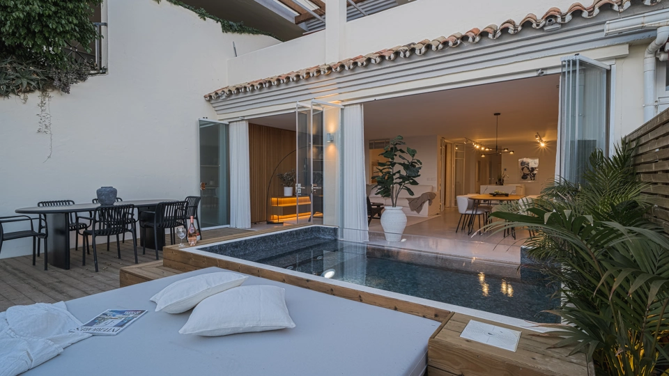 Apartamento en venta en La Cerquilla, Nueva Andalucia