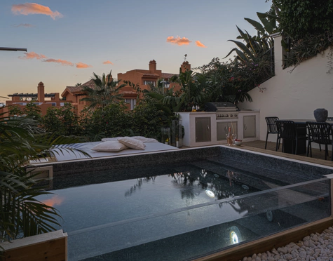Apartamento en venta en La Cerquilla, Nueva Andalucia