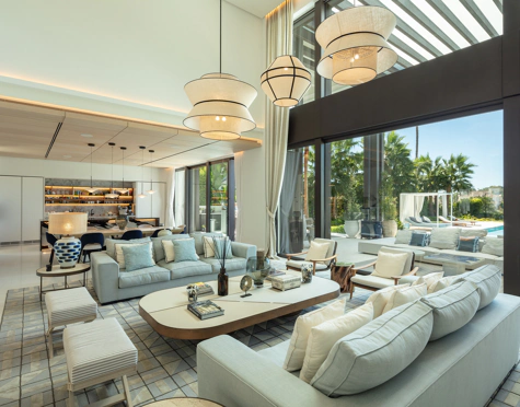 Villa for sale in La Cerquilla, Nueva Andalucia