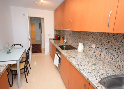 APARTAMENTO EN PRIMERA LINEA DE GOLF EN VENTA EN BENAHAVIS