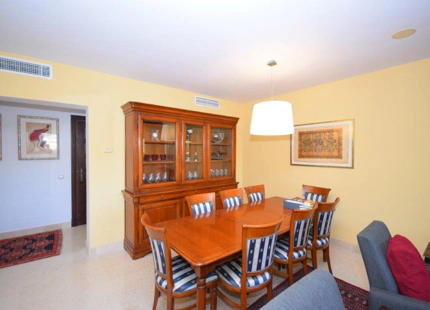 APARTAMENTO EN PRIMERA LINEA DE GOLF EN VENTA EN BENAHAVIS