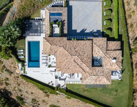 Villa en venta en El Madroñal, Benahavis