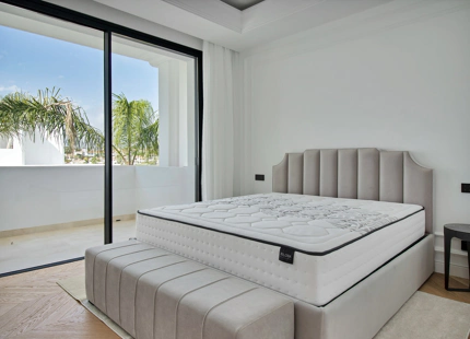 VILLAS A ESTRENAR EN LAS LOMAS DE MARBELLA