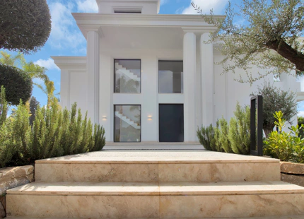 VILLAS A ESTRENAR EN LAS LOMAS DE MARBELLA