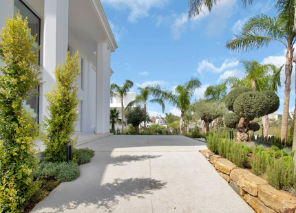 VILLAS A ESTRENAR EN LAS LOMAS DE MARBELLA