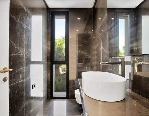 Villa for sale in Las Lomas de Marbella, Marbella Golden Mile