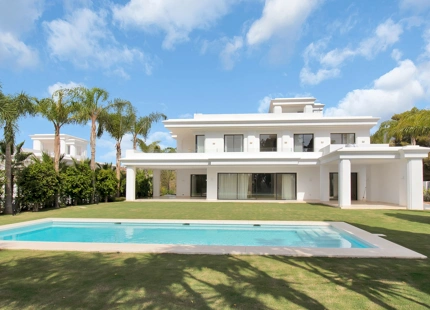 VILLAS A ESTRENAR EN LAS LOMAS DE MARBELLA