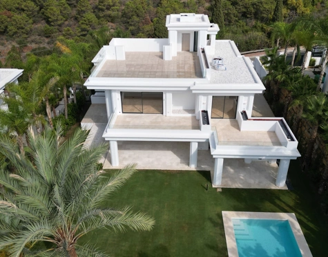 Villa for sale in Las Lomas de Marbella, Marbella Golden Mile