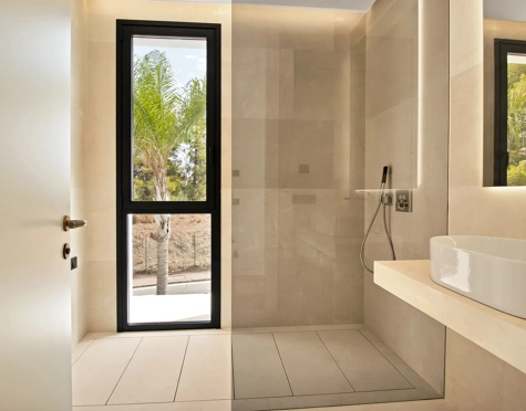Villa for sale in Las Lomas de Marbella, Marbella Golden Mile