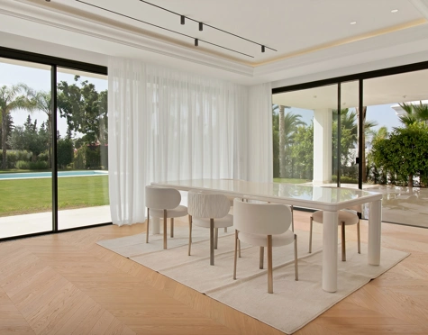 Villa for sale in Las Lomas de Marbella, Marbella Golden Mile