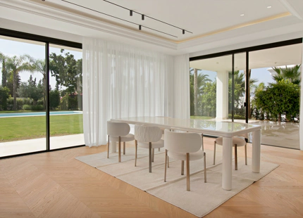 VILLAS A ESTRENAR EN LAS LOMAS DE MARBELLA