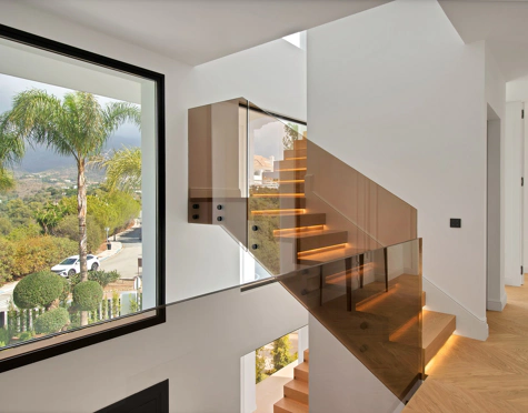 Villa for sale in Las Lomas de Marbella, Marbella Golden Mile