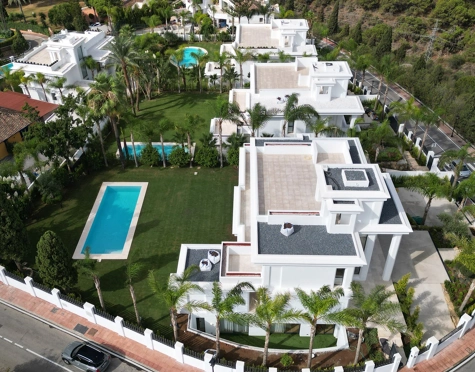 Villa for sale in Las Lomas de Marbella, Marbella Golden Mile