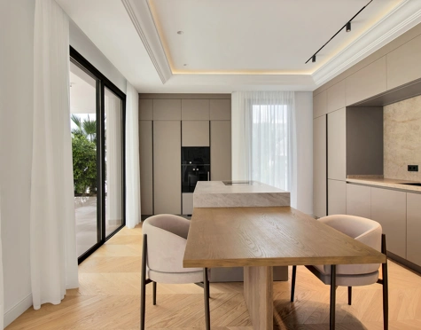 Villa for sale in Las Lomas de Marbella, Marbella Golden Mile